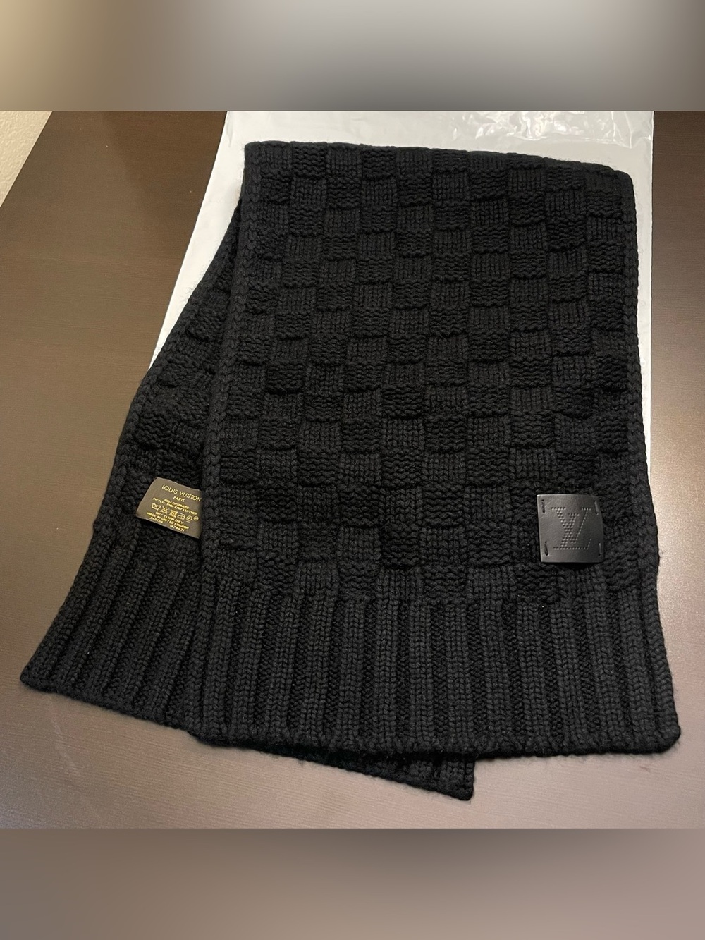 Louis Vuitton M74421 Helshinki Damier Cashmere Scarf in Black Made in UK 12x64”
